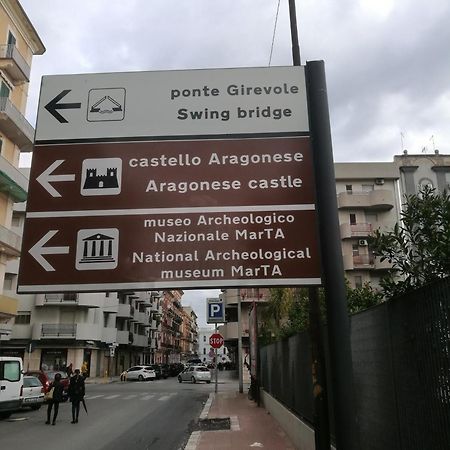 Settimo Sole Affitta Camere Taranto Eksteriør billede