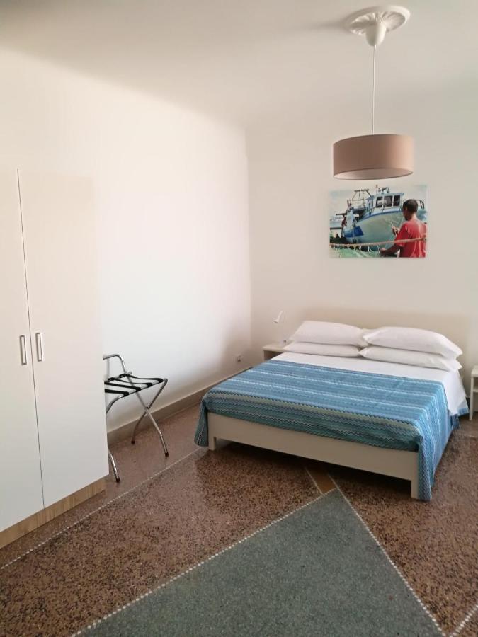 Settimo Sole Affitta Camere Taranto Eksteriør billede