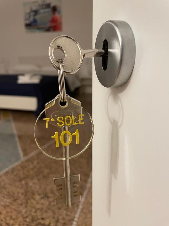 Settimo Sole Affitta Camere Taranto Eksteriør billede